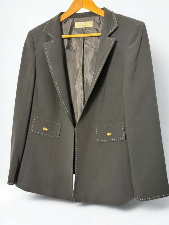 Tahari Jackets & Blazers - TAHARI- black business suit coat- 14W